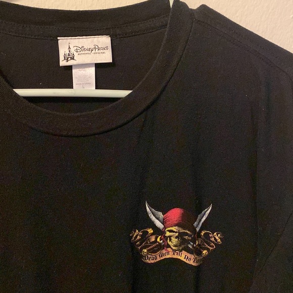 Walt Disney World Pirates of the Caribbean Black T-Shirt Adult Size Medium - Picture 2 of 5